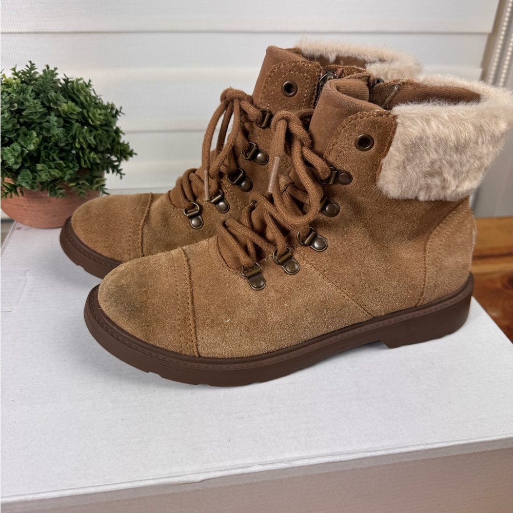 UGG KIDS CHESTNUT UGG AZELL HIKER WEATHER SUEDE LACE-UP BOOTS Size 4 Youth Girl